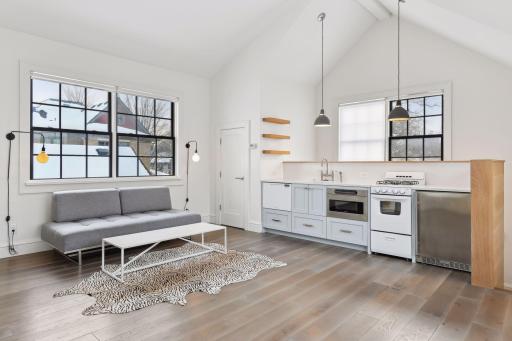 1733 Knox Avenue S, Minneapolis, MN 55403