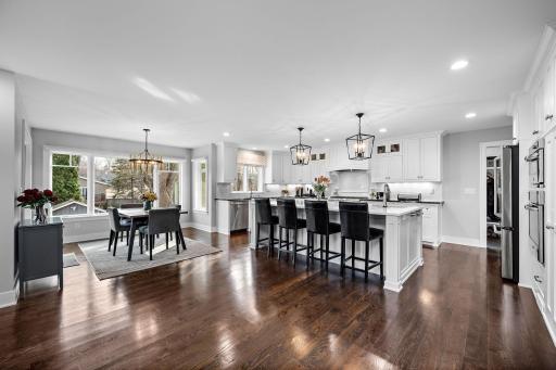 6225 Creek Valley Road, Minneapolis, MN 55439