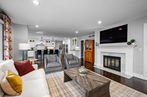 6225 Creek Valley Road, Minneapolis, MN 55439
