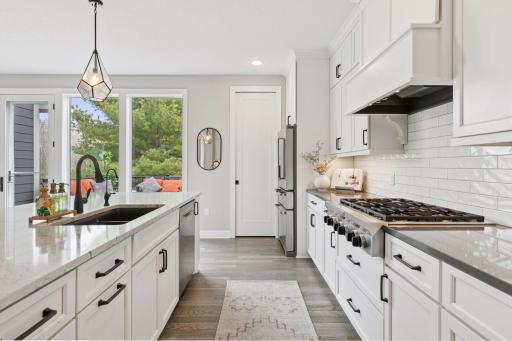 485 Summit Ridge, Hudson, WI 54016