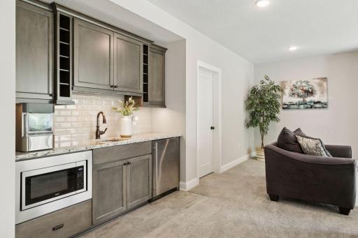 485 Summit Ridge, Hudson, WI 54016