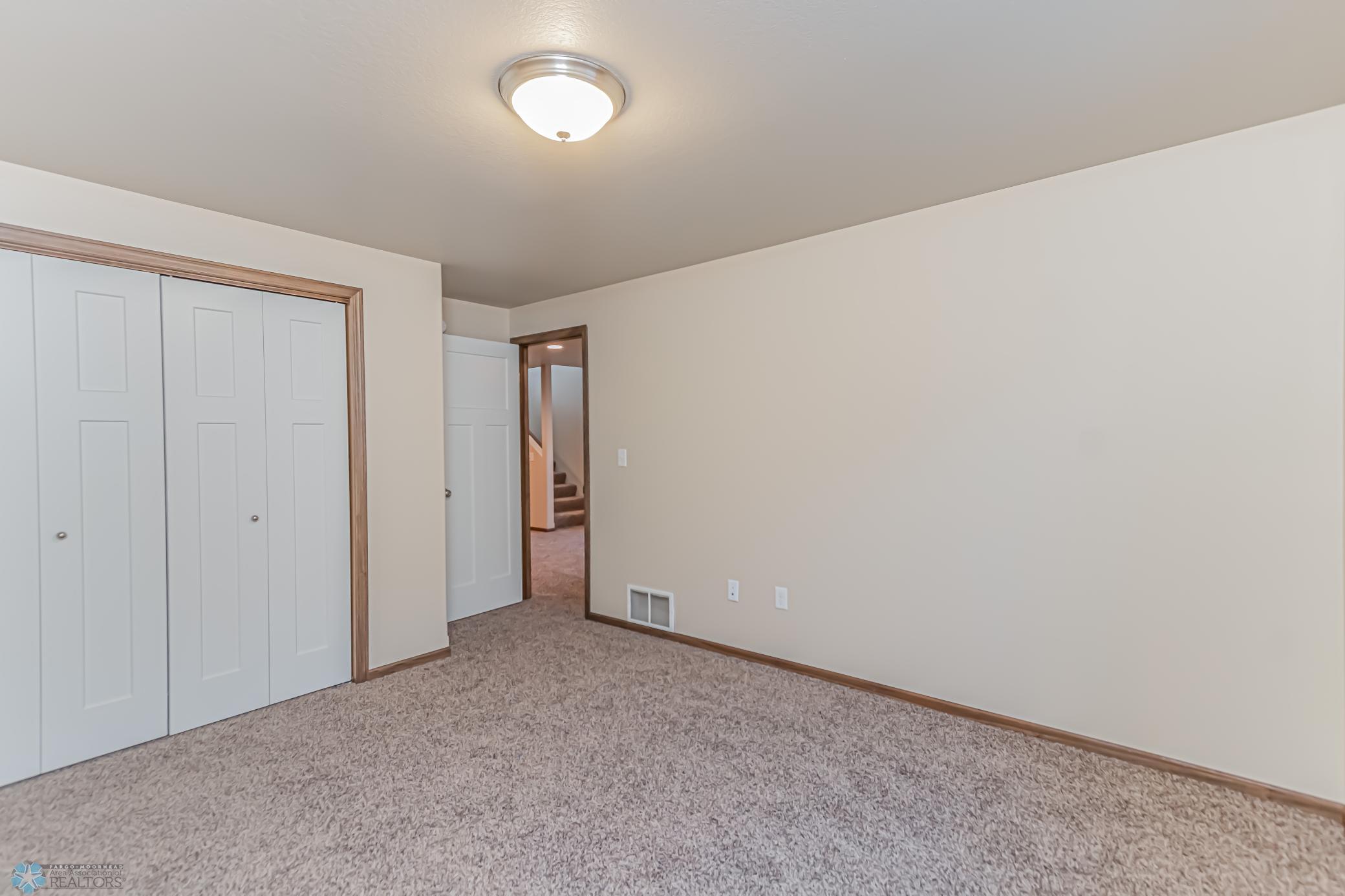 5491 38th Ave S, Fargo, ND 58104-23.jpg