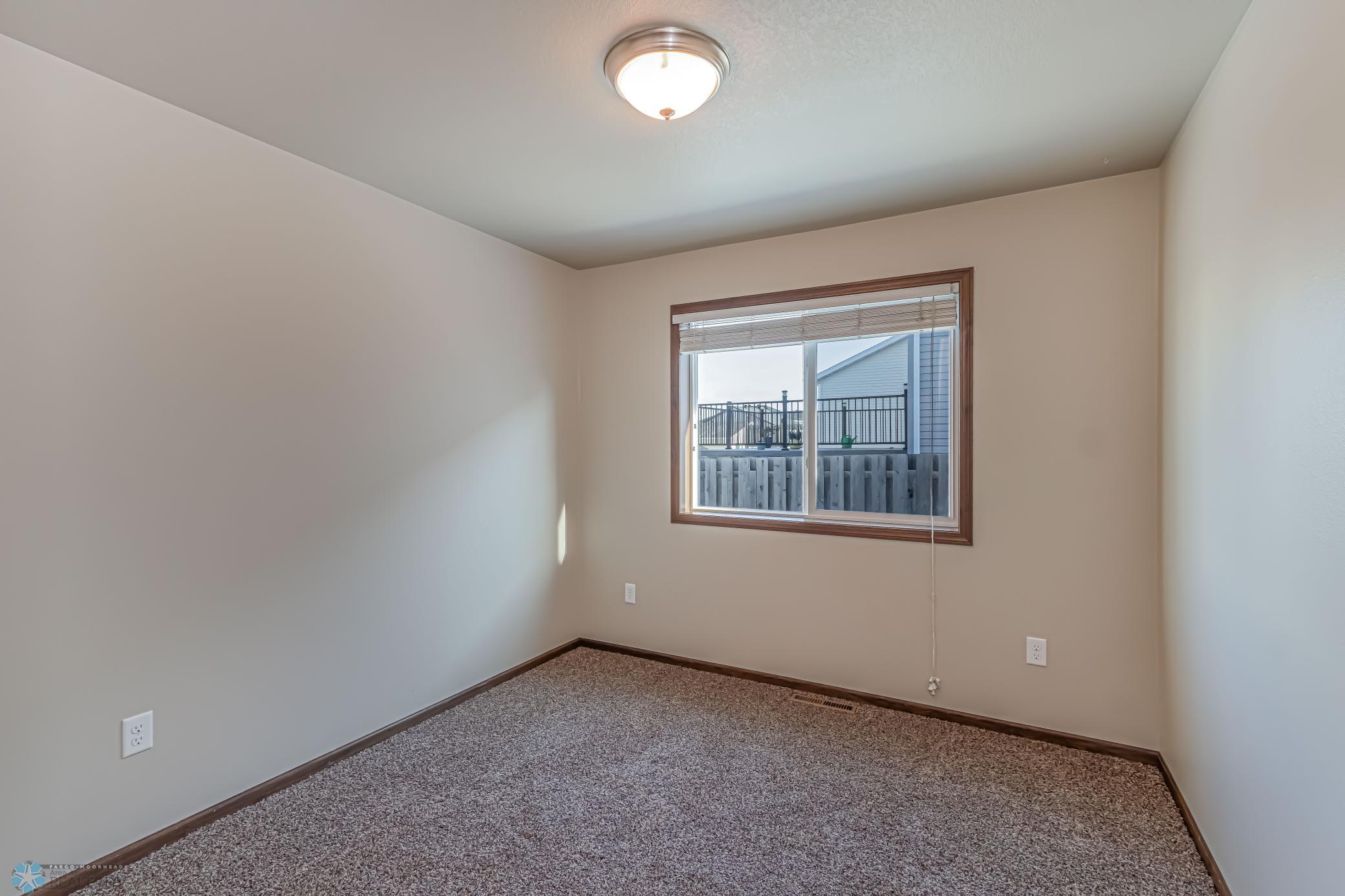 5491 38th Ave S, Fargo, ND 58104-11.jpg
