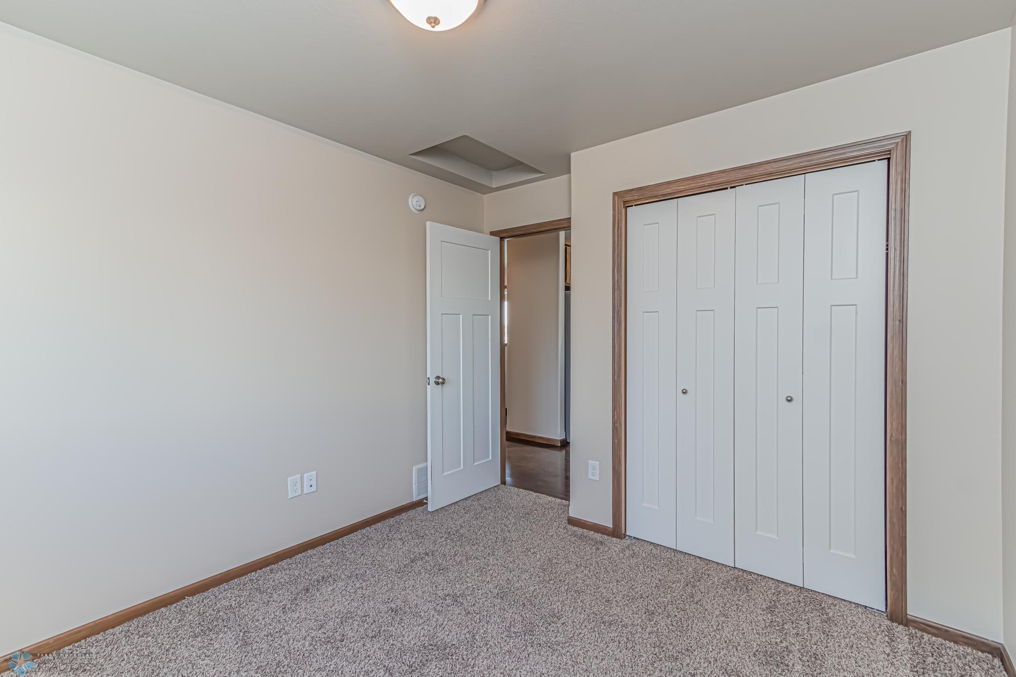 5491 38th Ave S, Fargo, ND 58104-12.jpg