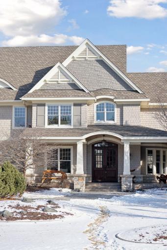 18719 Bearpath Trail, Eden Prairie, MN 55347