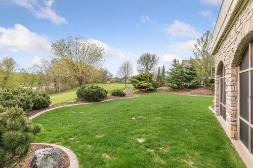 18719 Bearpath Trail, Eden Prairie, MN 55347