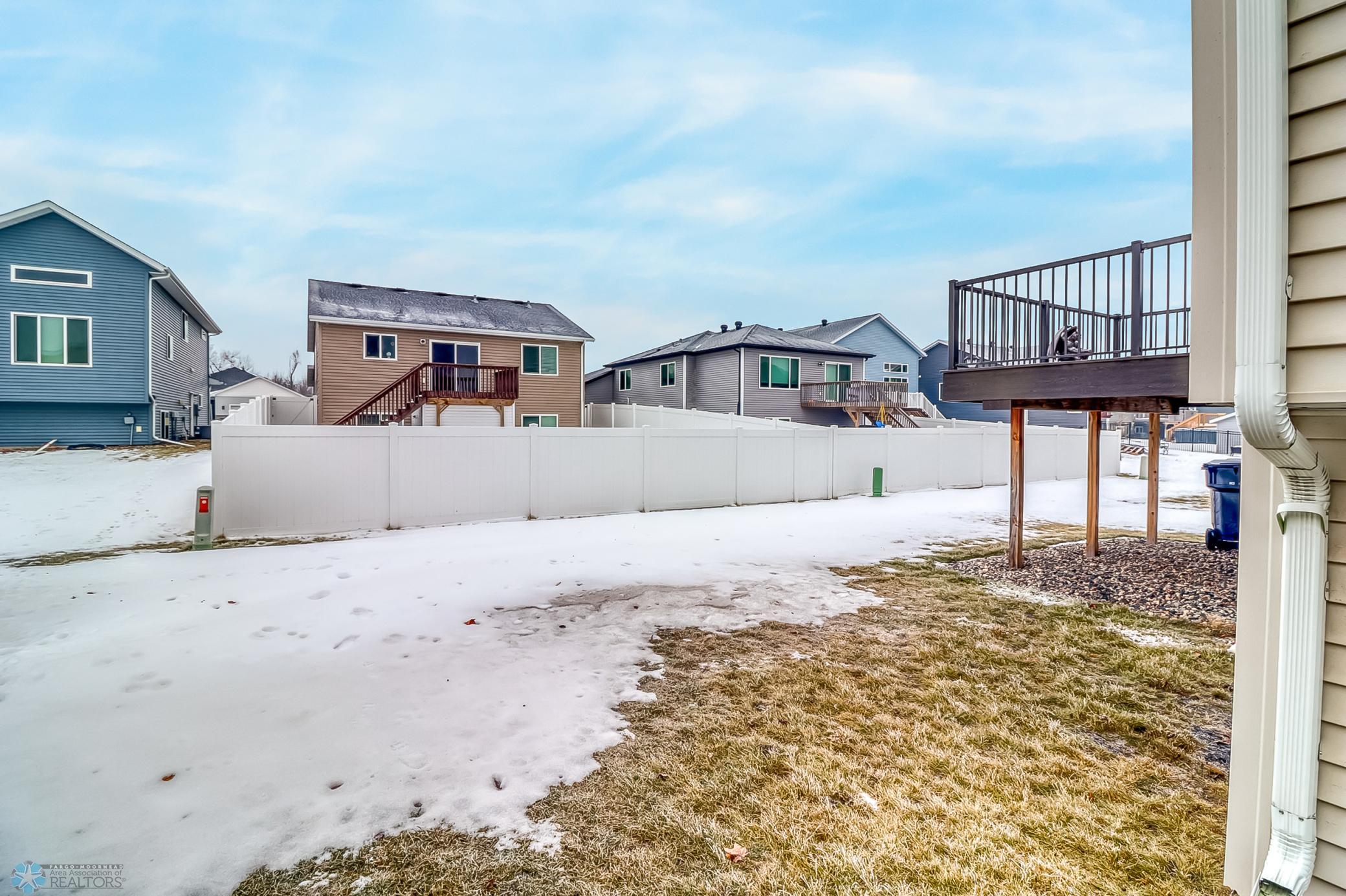 Backyard1_1.jpg
