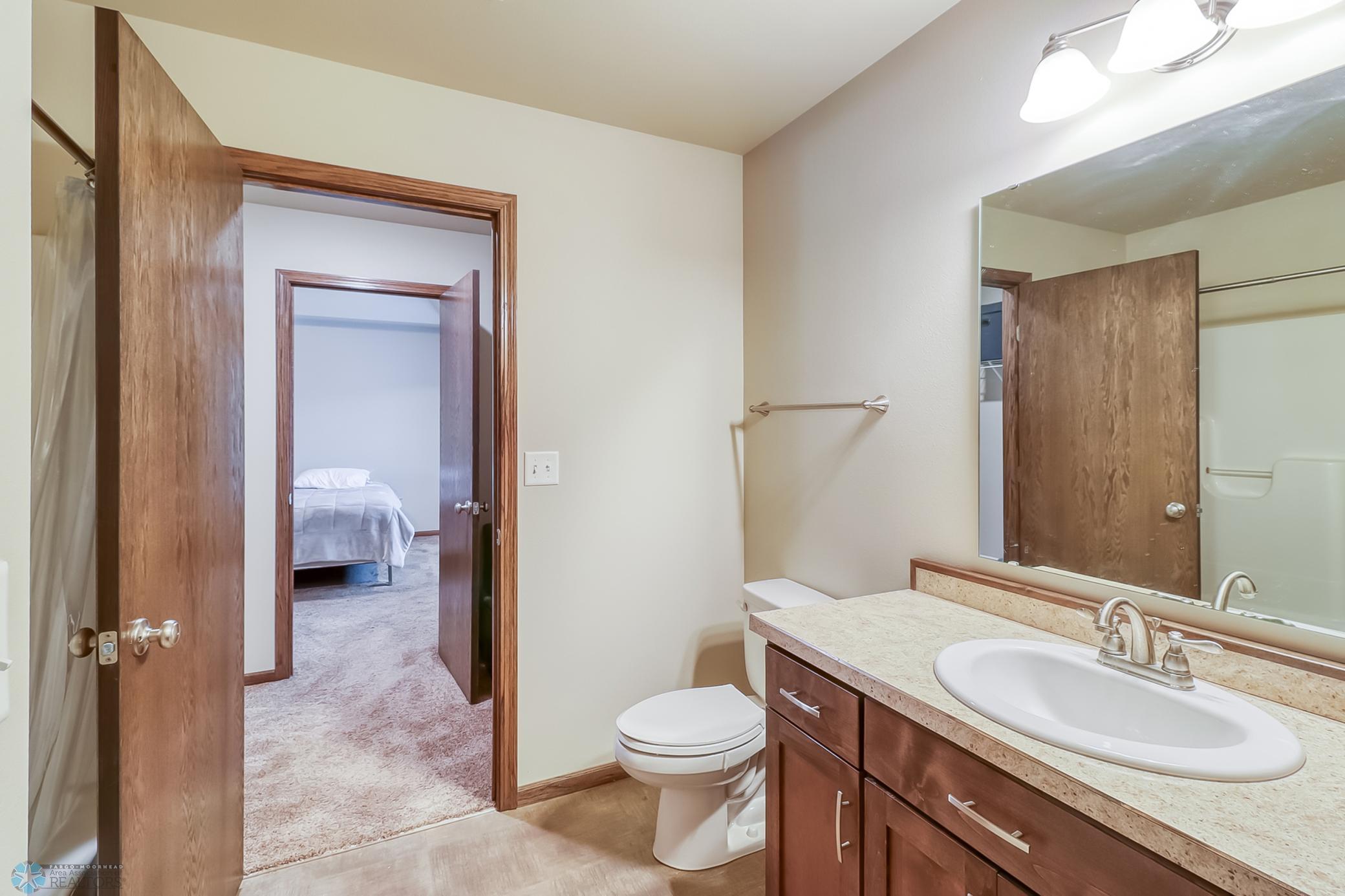 Primary Bathroom1_1.jpg