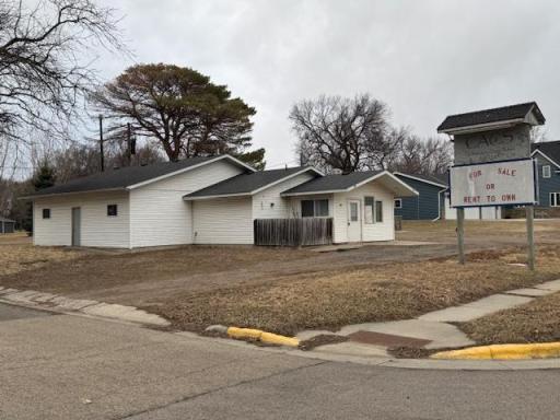 59 Hwy, Clarkfield, MN 56223