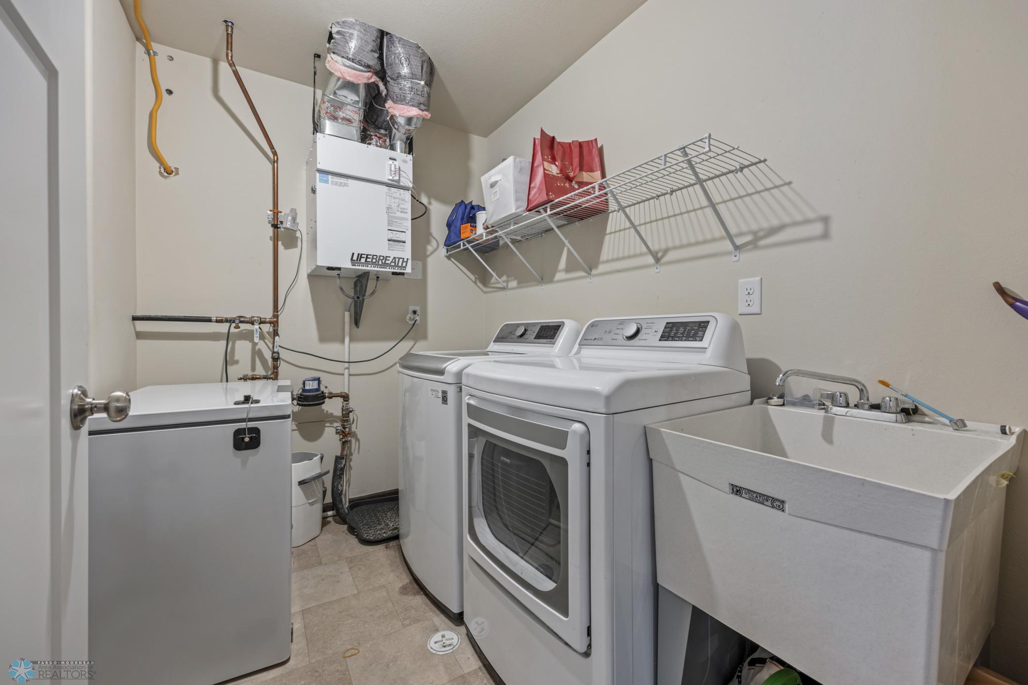 Laundry Room/Utility Room