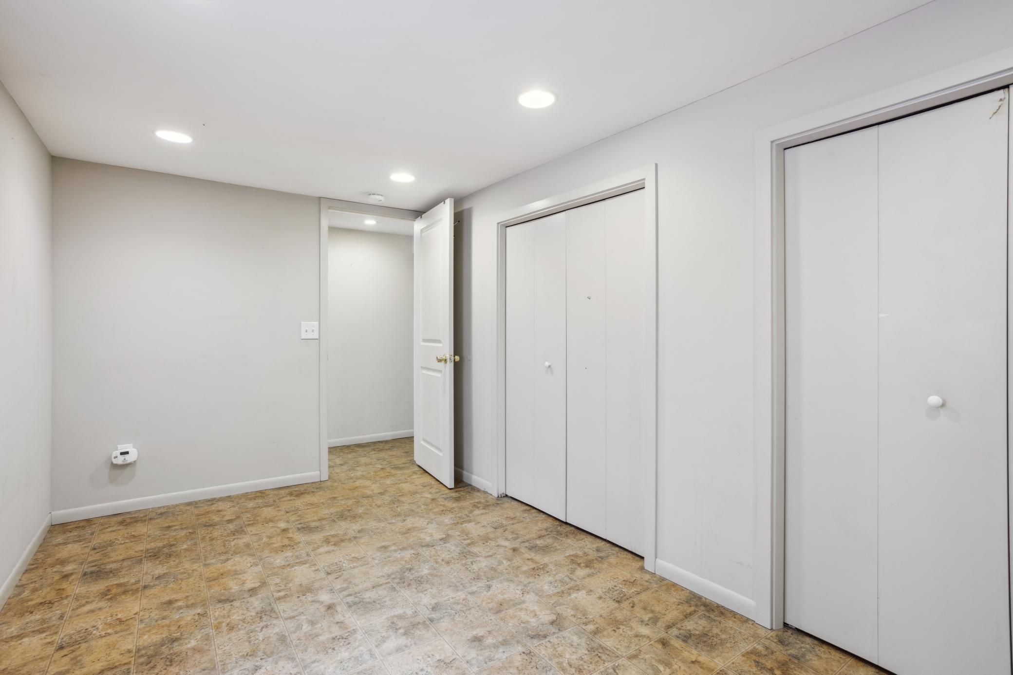 Another view 3rd LL Bed