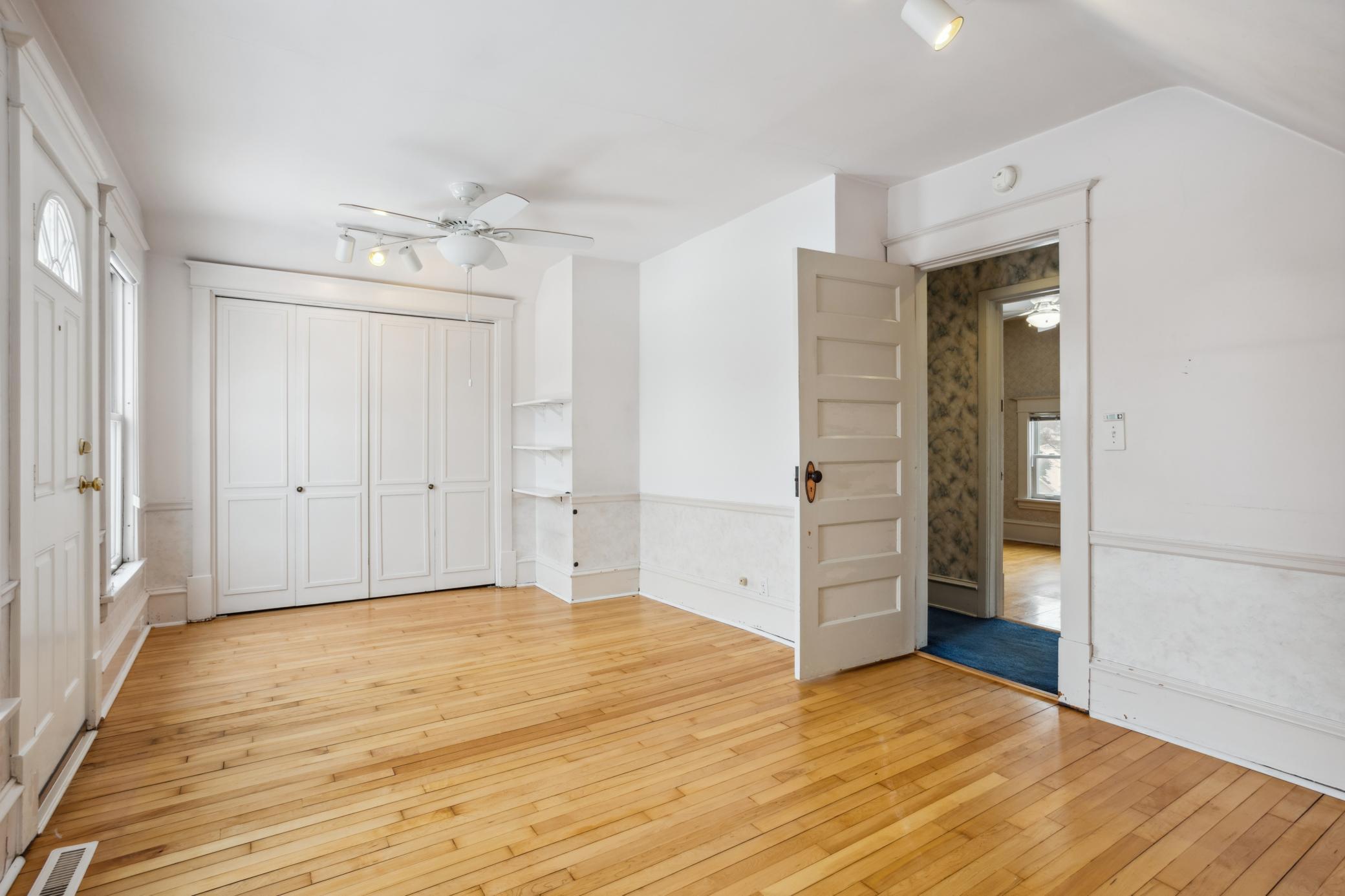 Another view of 2nd Bed