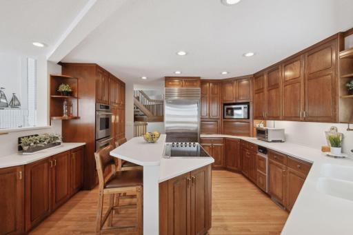 3305 Eagle Bluff Road, Mound, MN 55364