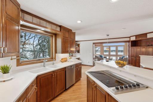 3305 Eagle Bluff Road, Mound, MN 55364