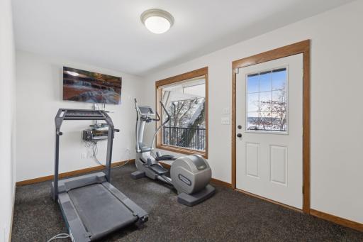 3305 Eagle Bluff Road, Mound, MN 55364