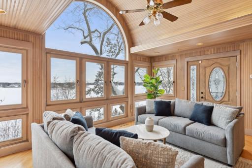 3305 Eagle Bluff Road, Mound, MN 55364