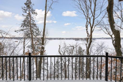 3305 Eagle Bluff Road, Mound, MN 55364