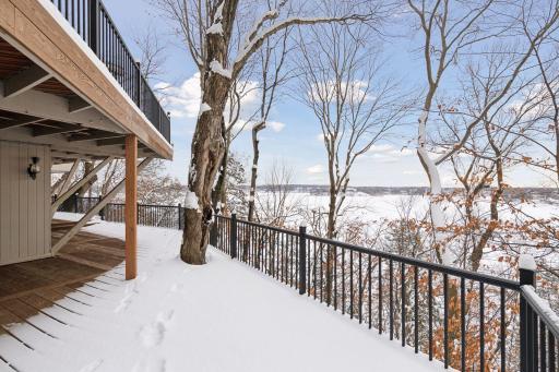 3305 Eagle Bluff Road, Mound, MN 55364