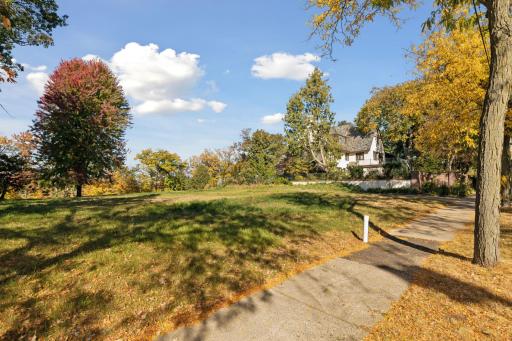 4629 E Lake Harriet Parkway, Minneapolis, MN 55419