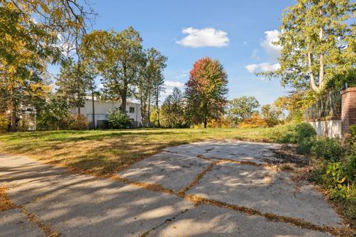 4629 E Lake Harriet Parkway, Minneapolis, MN 55419