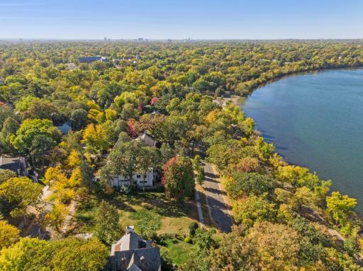 4629 E Lake Harriet Parkway, Minneapolis, MN 55419