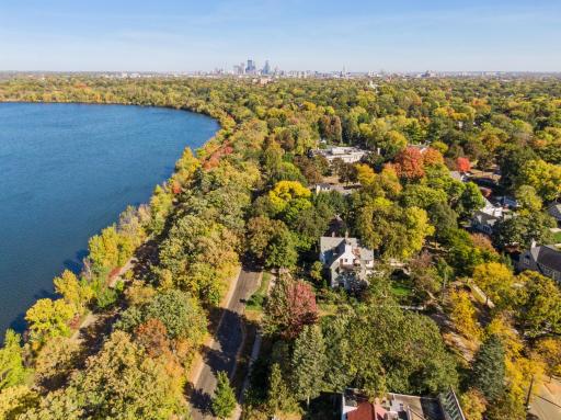 4629 E Lake Harriet Parkway, Minneapolis, MN 55419