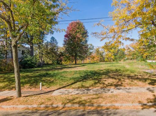 4629 E Lake Harriet Parkway, Minneapolis, MN 55419