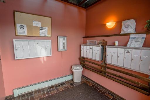 Saint Paul, MN 55104