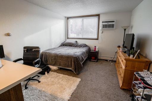 Saint Paul, MN 55104