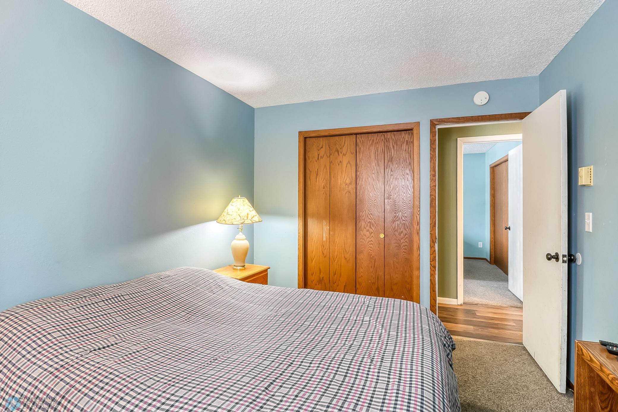 Bedroom2_2.jpg