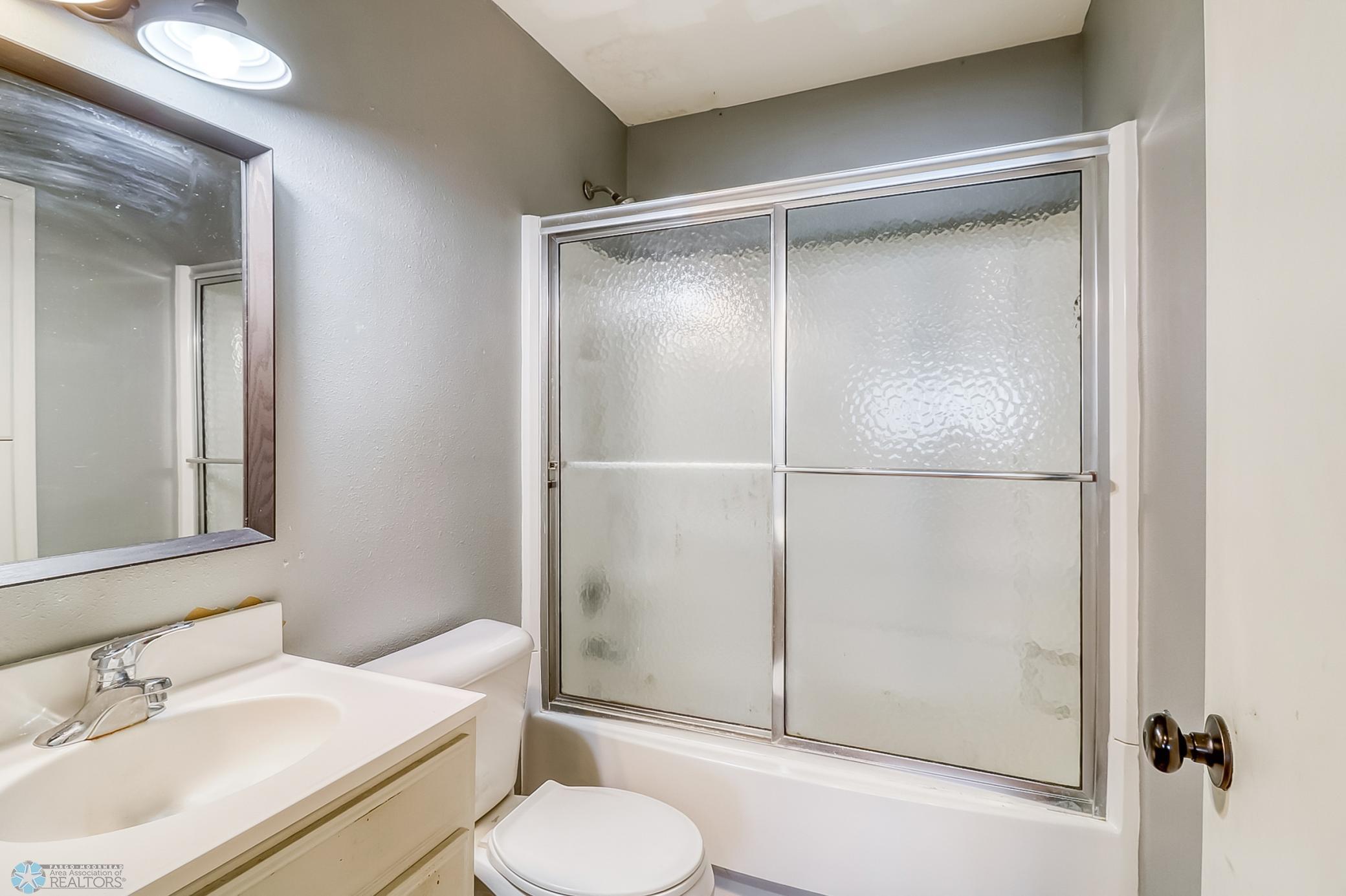 Basement Bathroom1_1.jpg