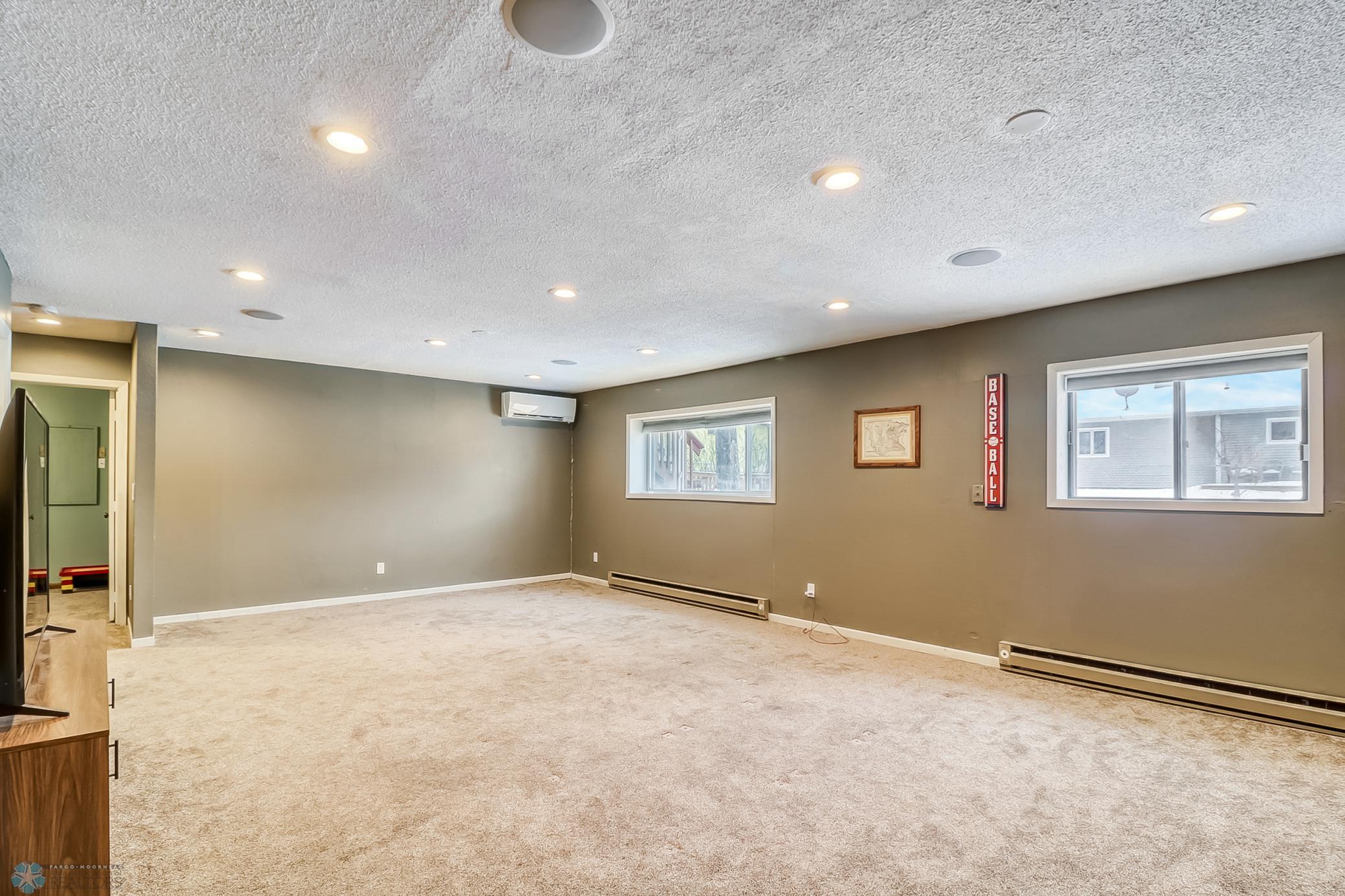 Basement1_3.jpg