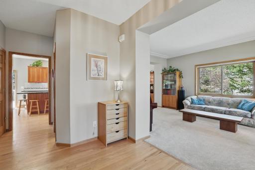 8557 Beacon Alcove, Saint Paul, MN 55125