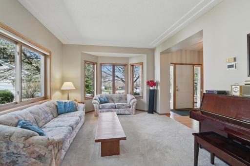 8557 Beacon Alcove, Saint Paul, MN 55125