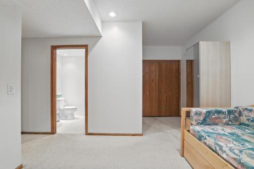 8557 Beacon Alcove, Saint Paul, MN 55125