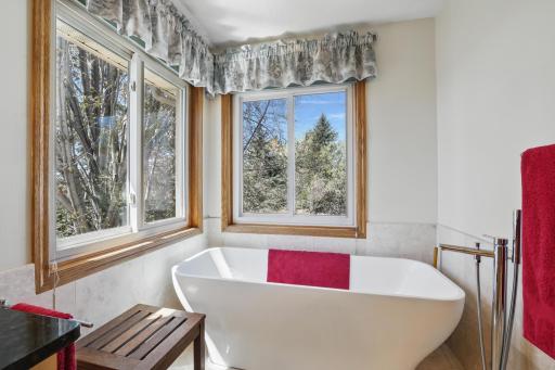 8557 Beacon Alcove, Saint Paul, MN 55125