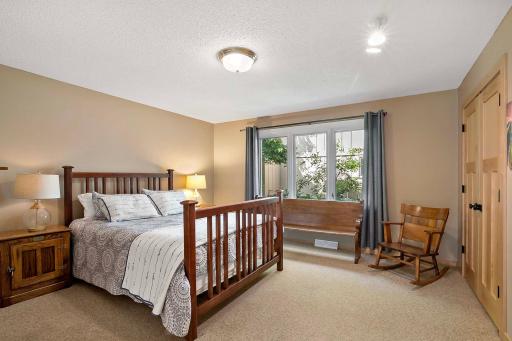 5438 Fairlawn Shores Trail SE, Prior Lake, MN 55372