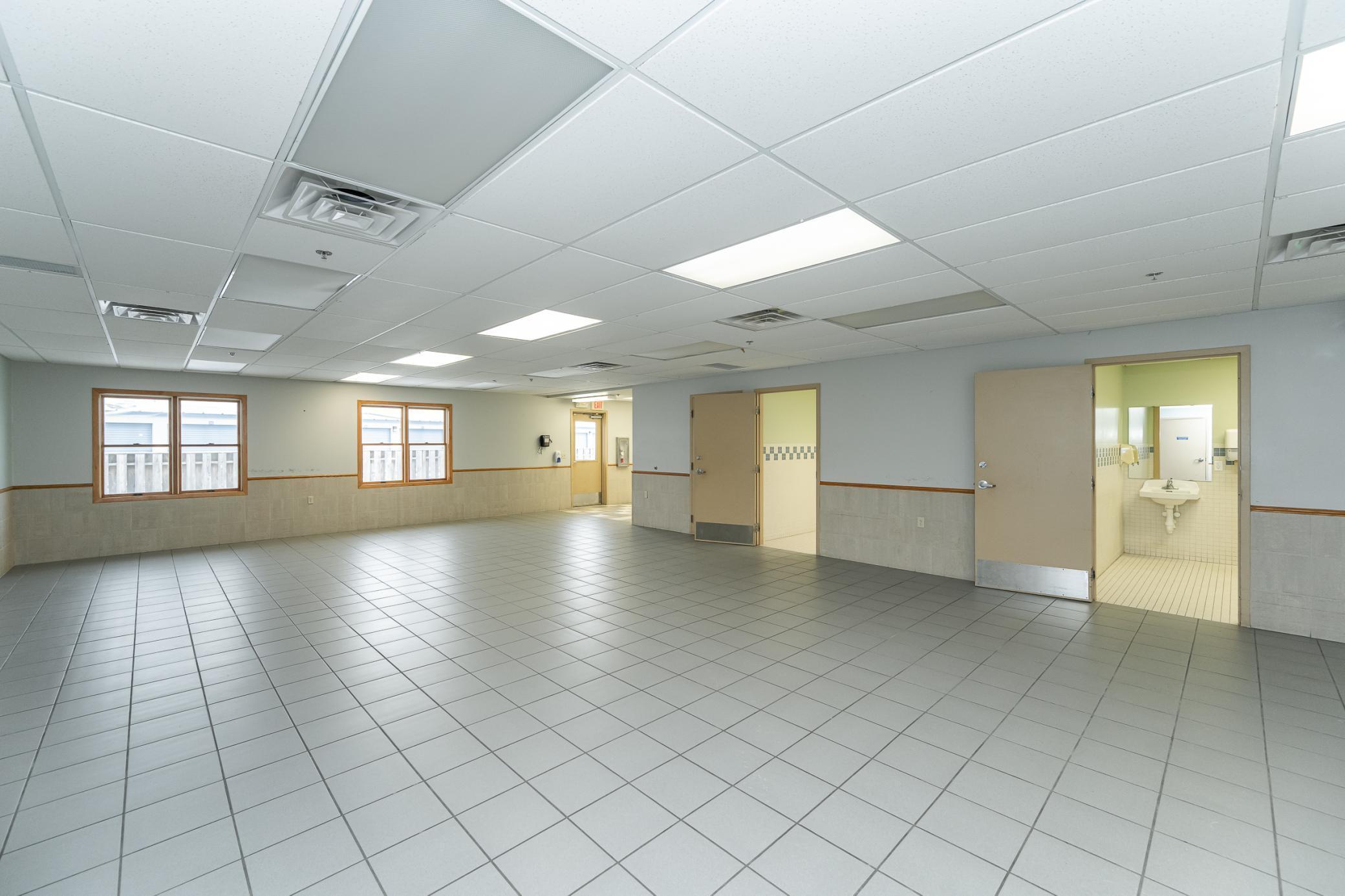 Large open meeting:gathering space.jpg