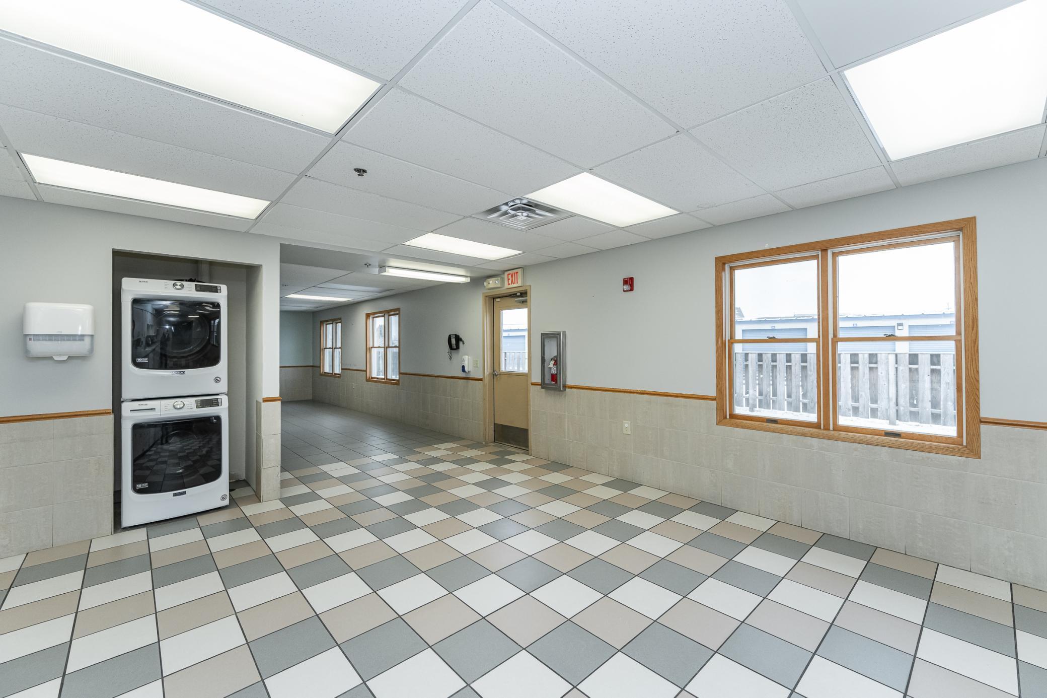 Large Kitchen area w:stackable washer & dryer.jp