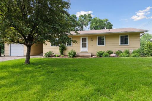 512 W 76th Street, Chanhassen, MN 55317