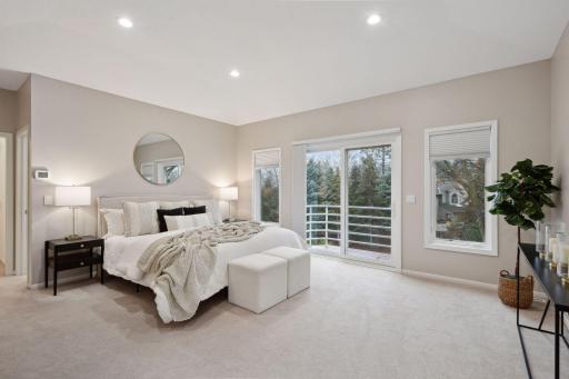 2090 Austrian Pine Lane, Hopkins, MN 55305