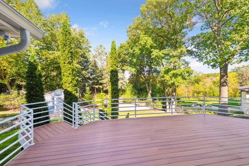 2090 Austrian Pine Lane, Hopkins, MN 55305