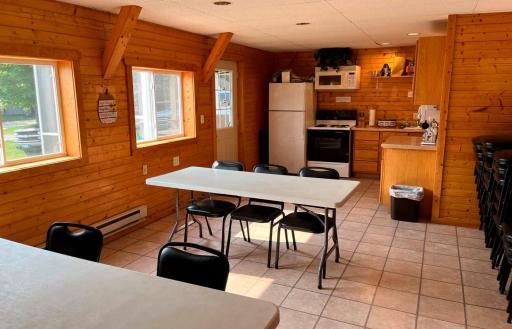 29 MeetingRoom BFR.jpg