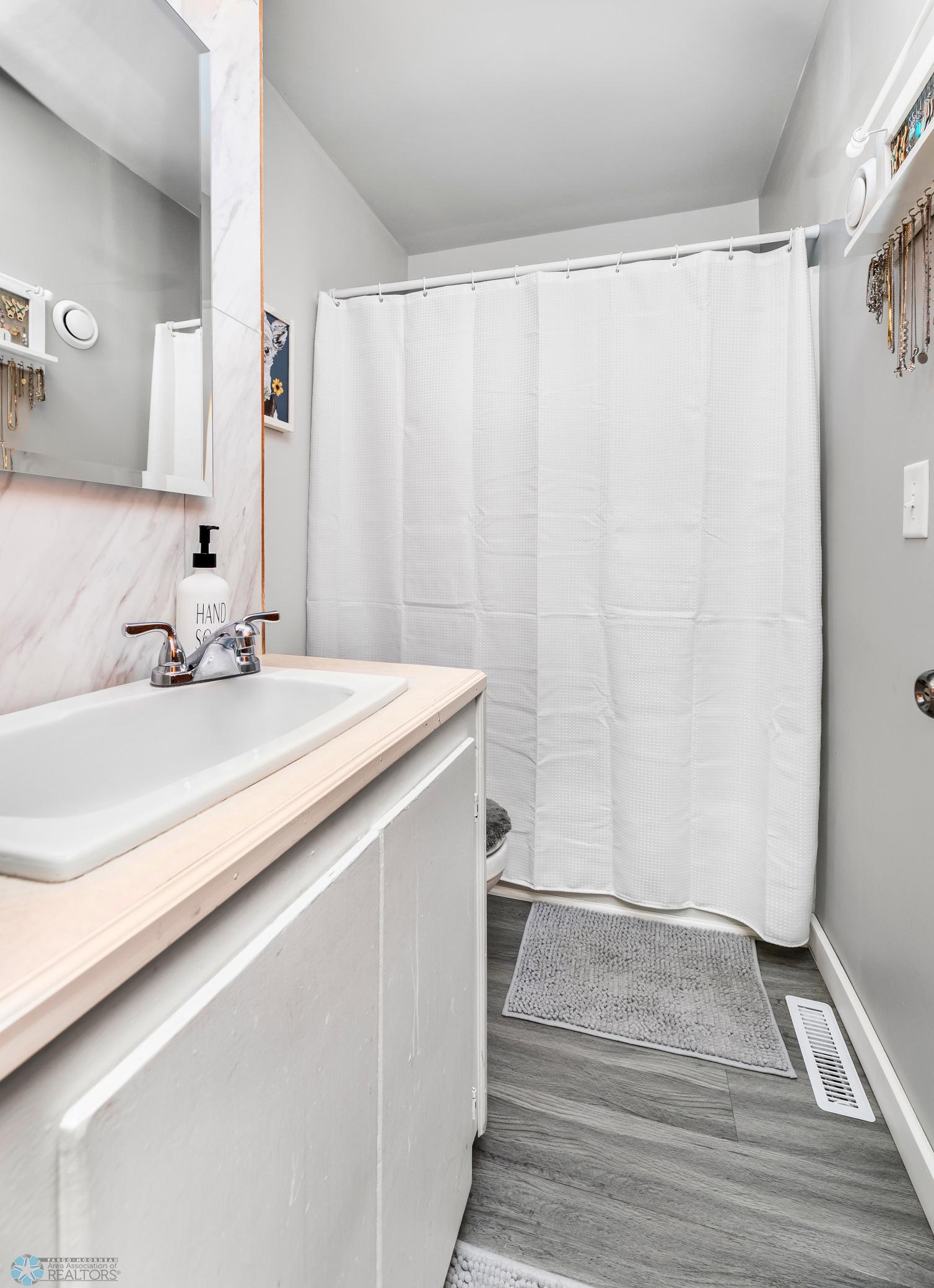 Full bathroom