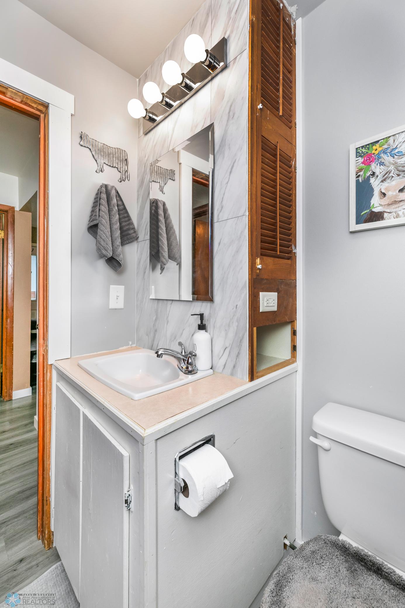Full bathroom