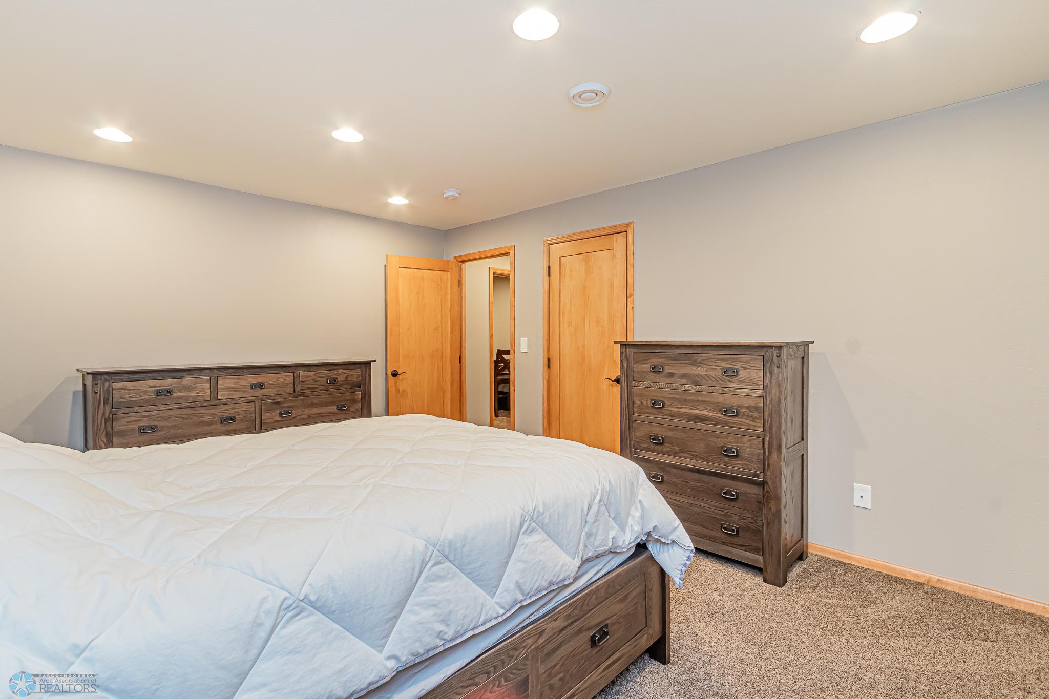 2075 Rose Creek Blvd S, Fargo, ND-29.jpg