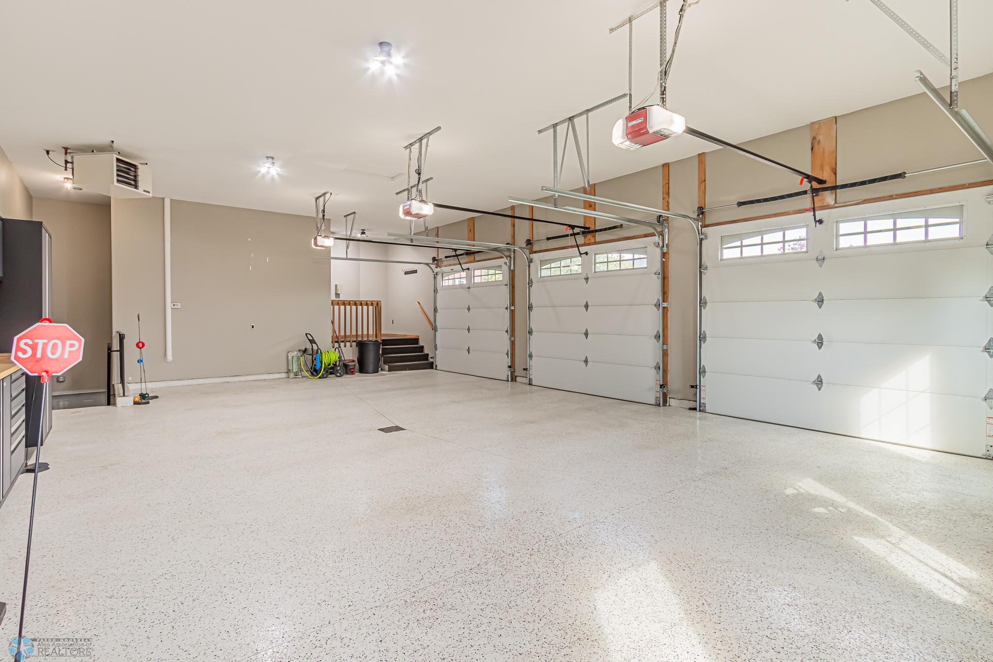 2075 Rose Creek Blvd S, Fargo, ND-18.jpg