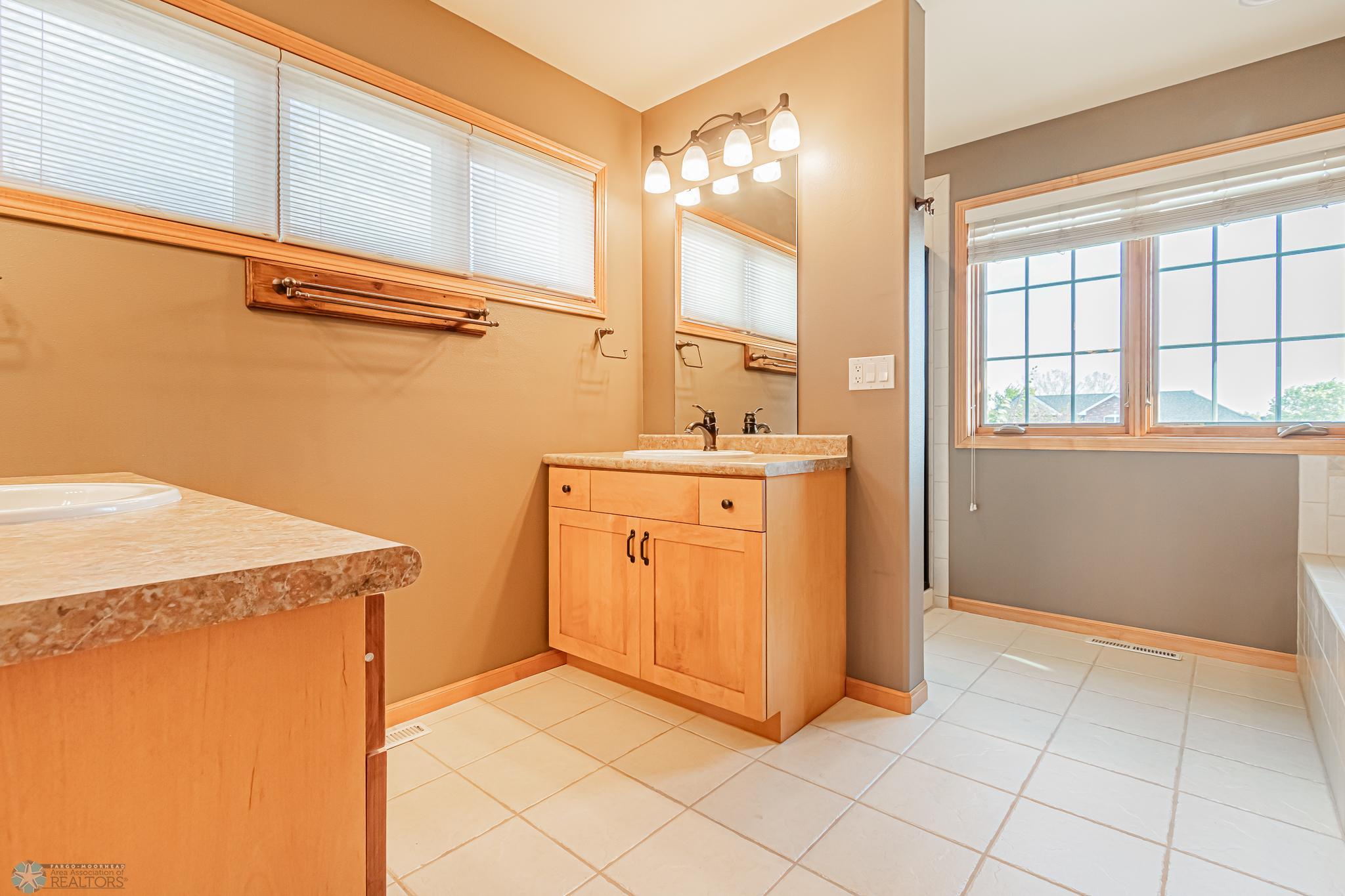 2075 Rose Creek Blvd S, Fargo, ND-40.jpg