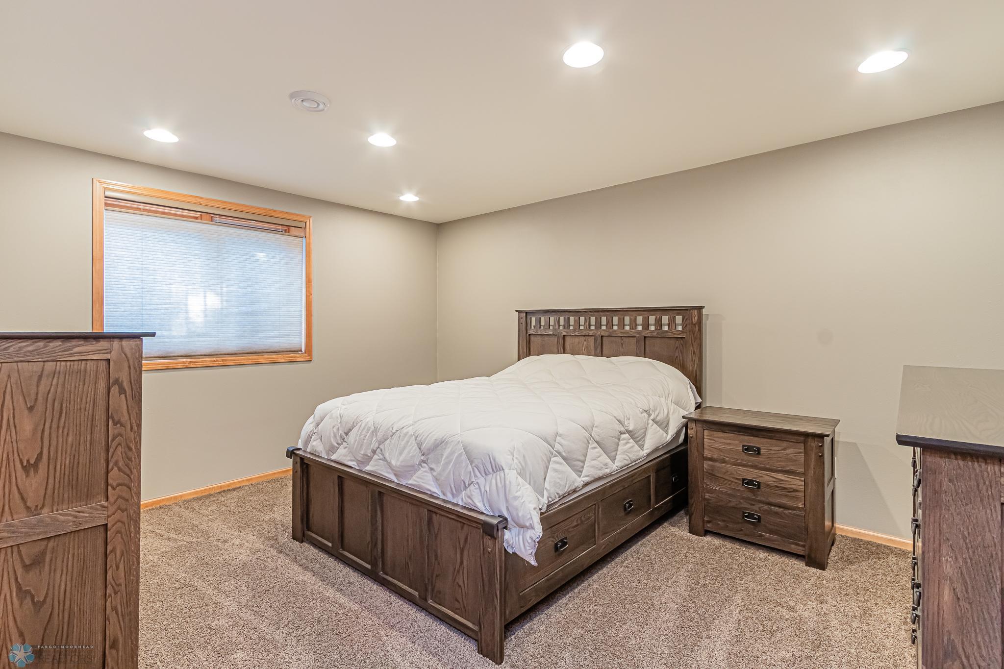 2075 Rose Creek Blvd S, Fargo, ND-30.jpg