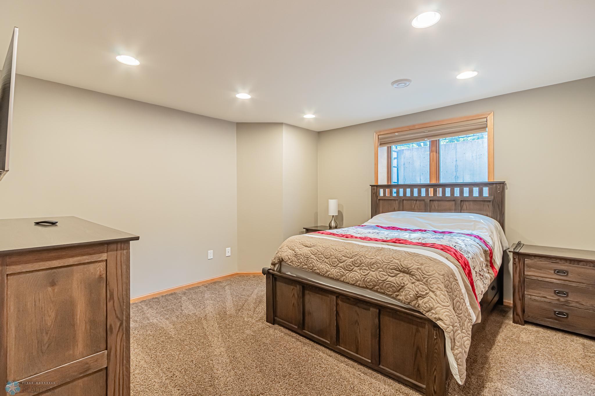 2075 Rose Creek Blvd S, Fargo, ND-28.jpg